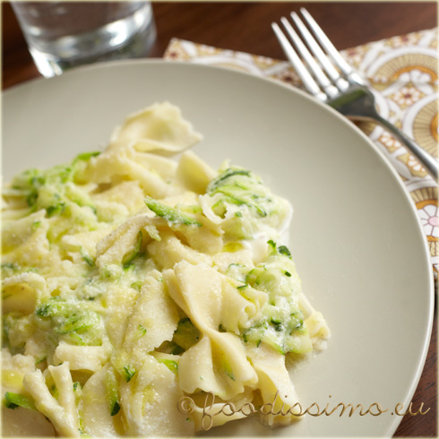 Farfalle s cuketou